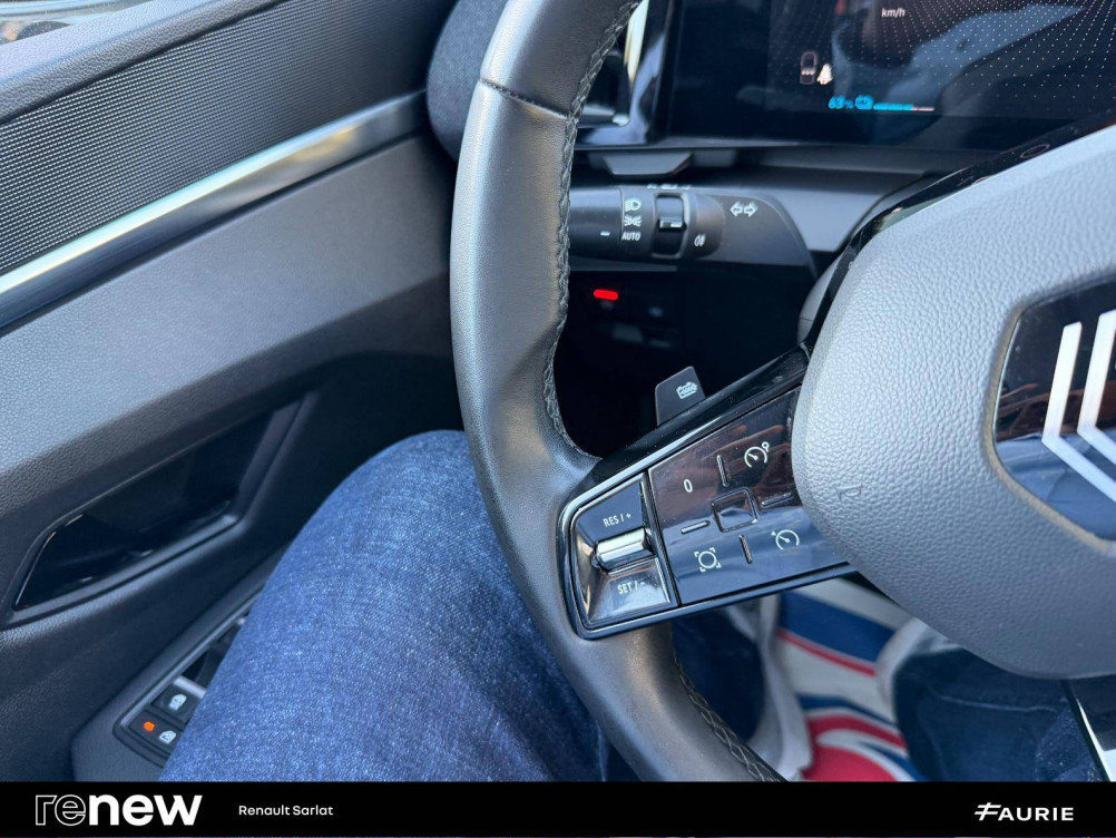 Acheter Renault Megane E-Tech Megane E-Tech EV40 130ch standard charge Equilibre 5p occasion dans les concessions du Groupe Faurie