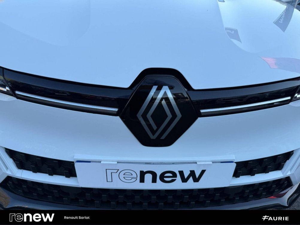 Acheter Renault Megane E-Tech Megane E-Tech EV40 130ch standard charge Equilibre 5p occasion dans les concessions du Groupe Faurie