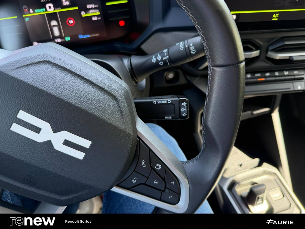 Acheter Dacia Duster Duster Hybrid 140 Journey 5p occasion dans les concessions du Groupe Faurie