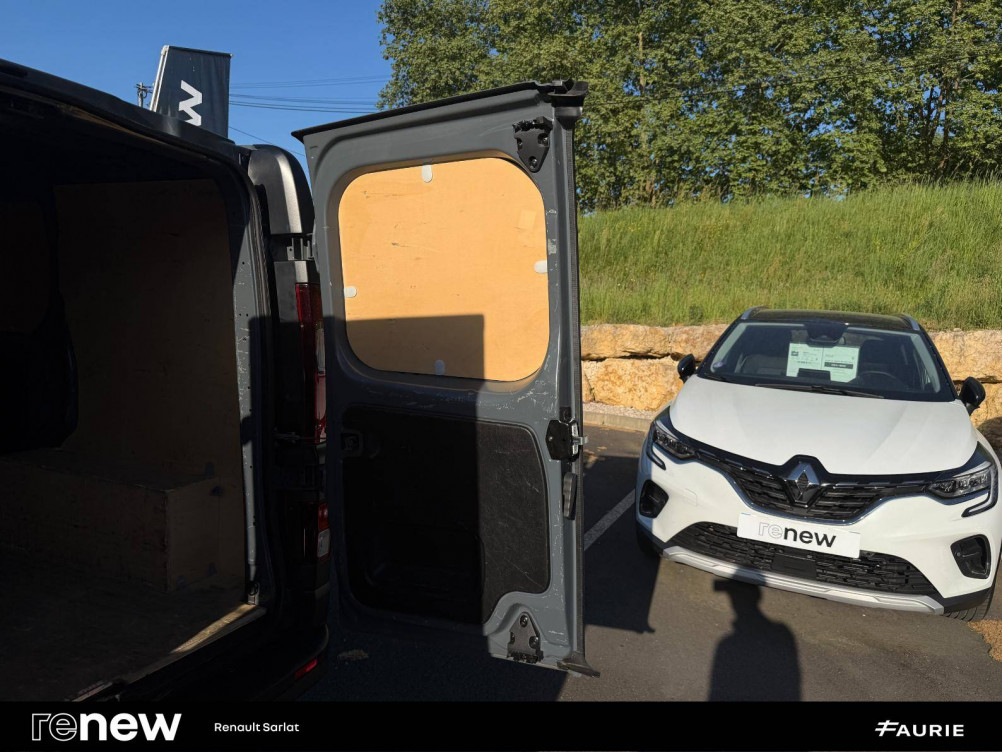 Acheter Renault Trafic 3 TRAFIC FGN L1H1 2800 KG BLUE DCI 150 EDC GRAND CONFORT 4p occasion dans les concessions du Groupe Faurie
