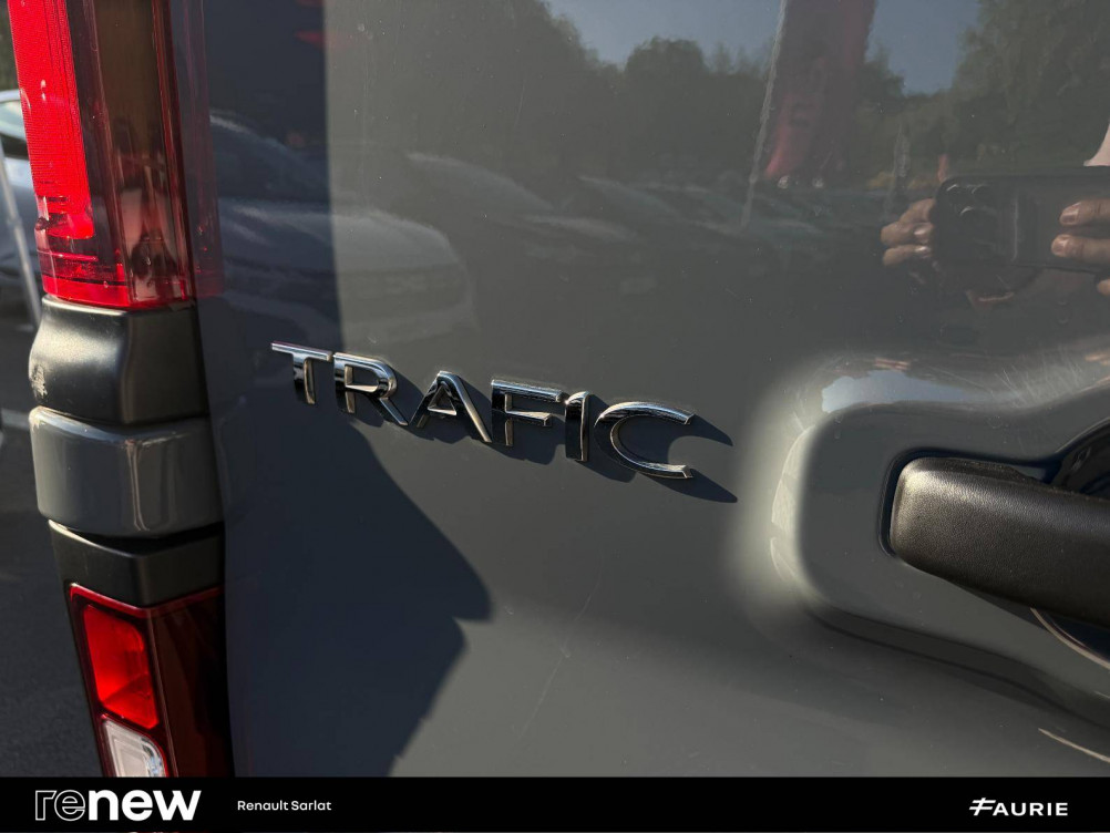 Acheter Renault Trafic 3 TRAFIC FGN L1H1 2800 KG BLUE DCI 150 EDC GRAND CONFORT 4p occasion dans les concessions du Groupe Faurie