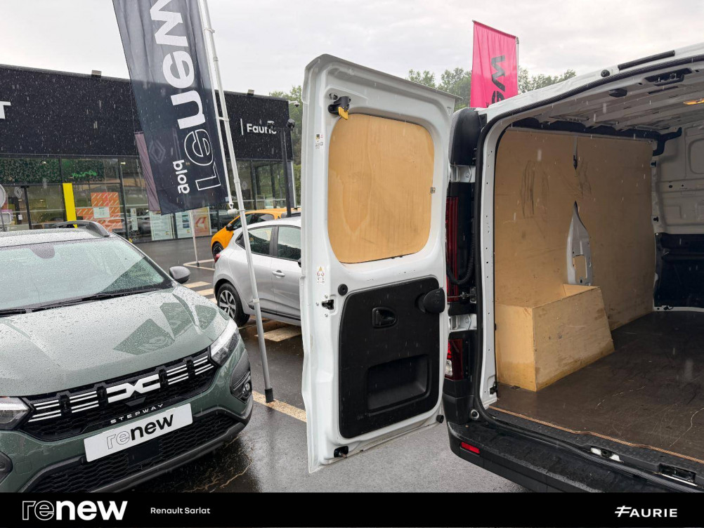 Acheter Renault Trafic 3 TRAFIC FGN L1H1 3000 KG BLUE DCI 130 CONFORT 4p occasion dans les concessions du Groupe Faurie
