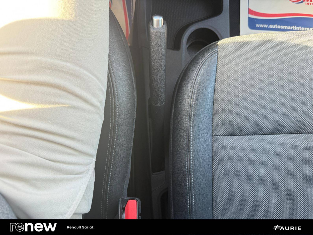 Acheter Renault Kangoo 3 KANGOO VAN BLUE DCI 95 EXTRA - 22 5p occasion dans les concessions du Groupe Faurie