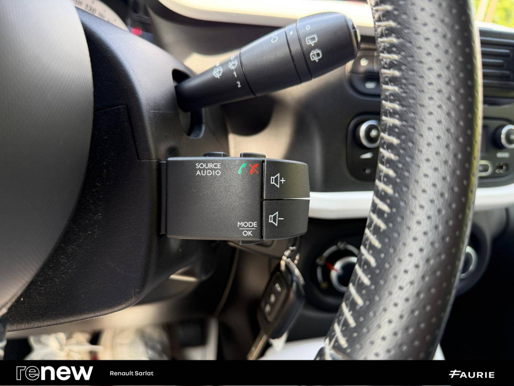 Acheter Renault Twingo 3 Twingo III 0.9 TCe 90 Energy Intens 5p occasion dans les concessions du Groupe Faurie