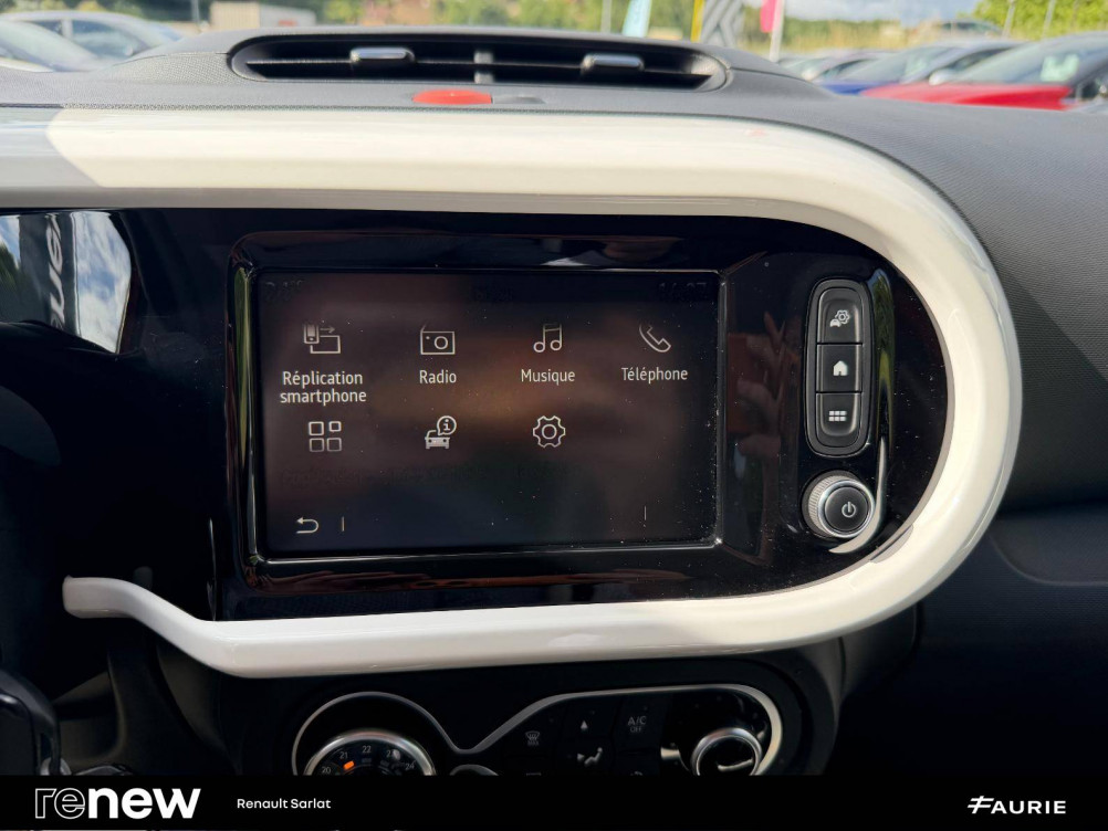 Acheter Renault Twingo 3 Twingo III TCe 95 Intens 5p occasion dans les concessions du Groupe Faurie