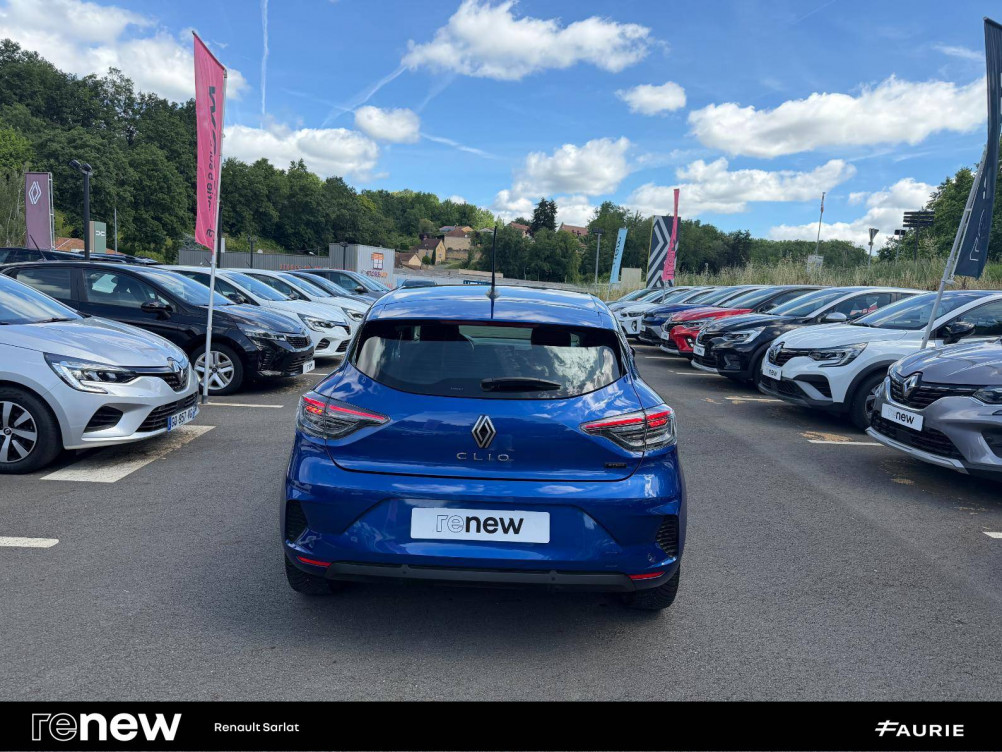 Acheter Renault Clio 5 Clio E-Tech full hybrid 145 Evolution 5p occasion dans les concessions du Groupe Faurie