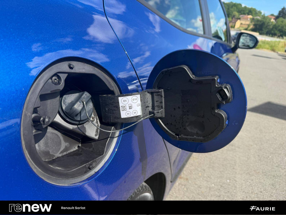 Acheter Renault Clio 5 Clio E-Tech full hybrid 145 Evolution 5p occasion dans les concessions du Groupe Faurie
