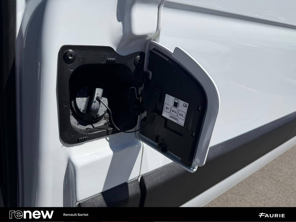 Acheter Renault Master 3 Fourgon MASTER FGN TRAC F3500 L3H3 BLUE DCI 135 CONFORT 4p occasion dans les concessions du Groupe Faurie