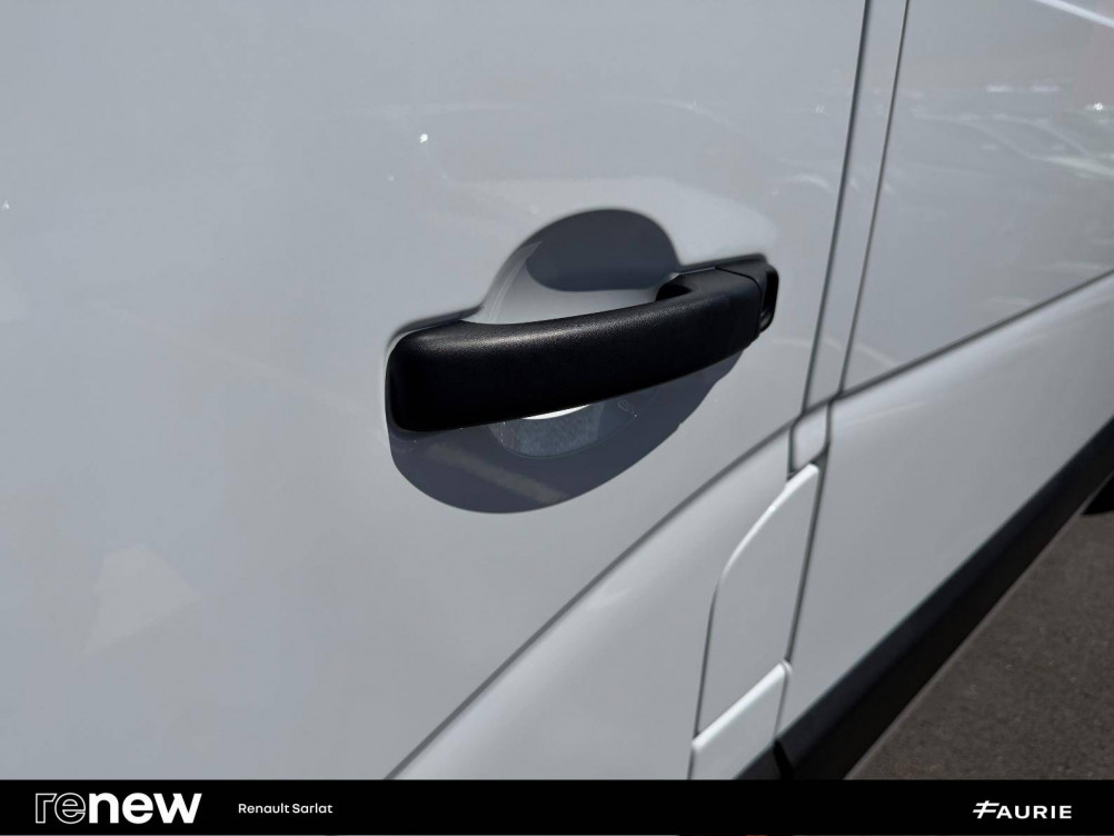Acheter Renault Master 3 Fourgon MASTER FGN TRAC F3500 L3H3 BLUE DCI 135 CONFORT 4p occasion dans les concessions du Groupe Faurie