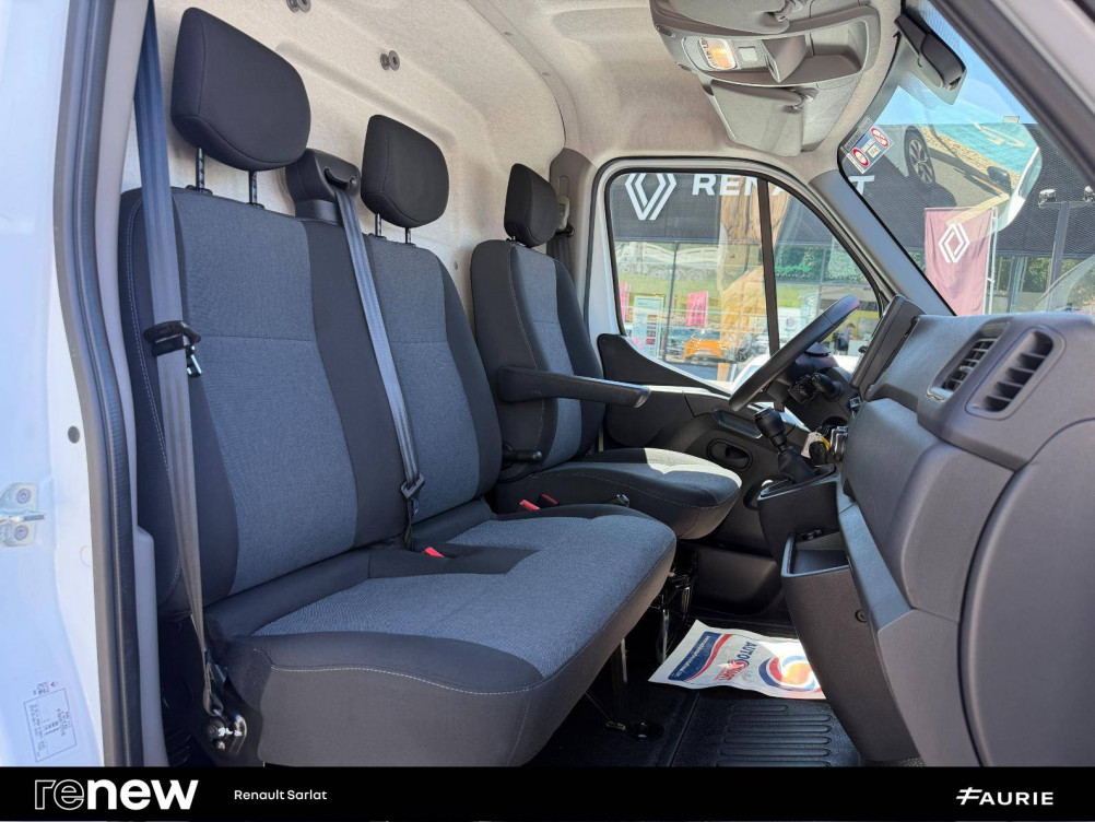 Acheter Renault Master 3 Fourgon MASTER FGN TRAC F3500 L3H3 BLUE DCI 135 CONFORT 4p occasion dans les concessions du Groupe Faurie