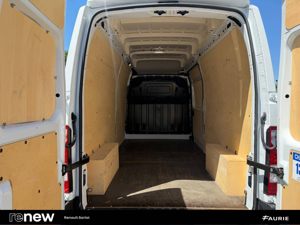Acheter Renault Master 3 Fourgon MASTER FGN TRAC F3500 L3H3 BLUE DCI 135 CONFORT 4p occasion dans les concessions du Groupe Faurie