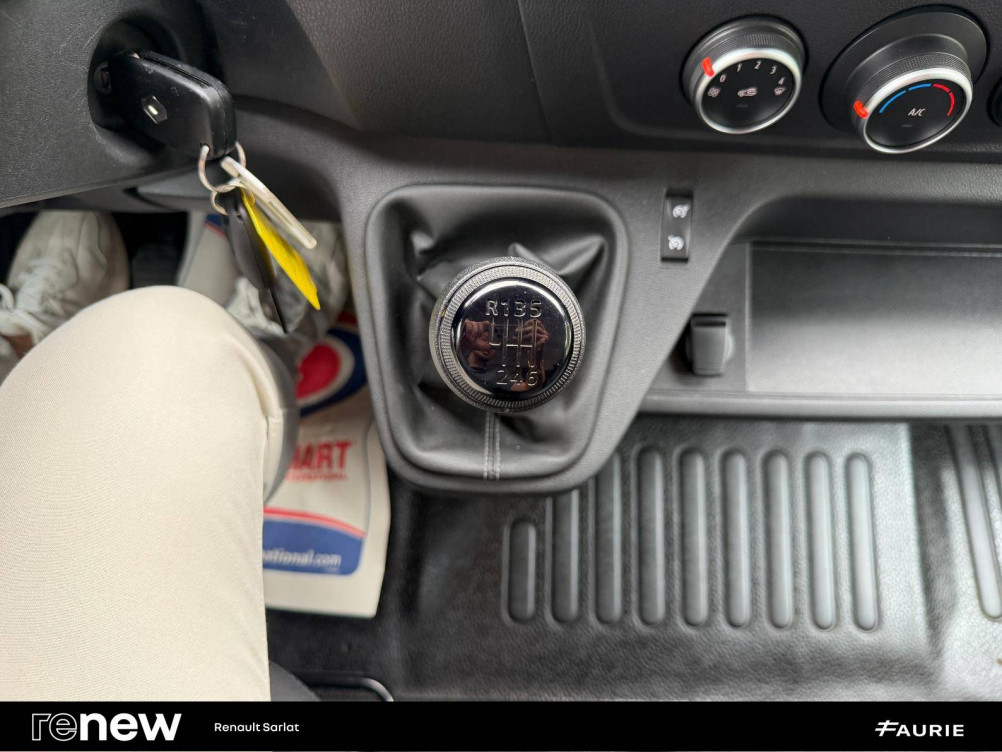 Acheter Renault Master 3 MASTER FGN TRAC F3500 L3H3 BLUE DCI 135 CONFORT 4p occasion dans les concessions du Groupe Faurie