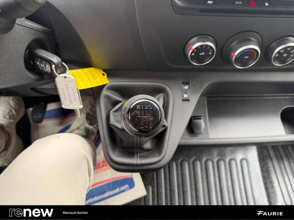 Acheter Renault Master 3 MASTER FGN TRAC F3500 L3H3 BLUE DCI 135 CONFORT 4p occasion dans les concessions du Groupe Faurie