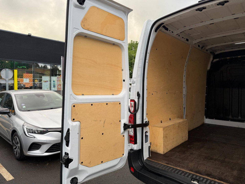 Acheter Renault Master 3 Fourgon MASTER FGN TRAC F3500 L2H2 BLUE DCI 135 CONFORT 4p occasion dans les concessions du Groupe Faurie