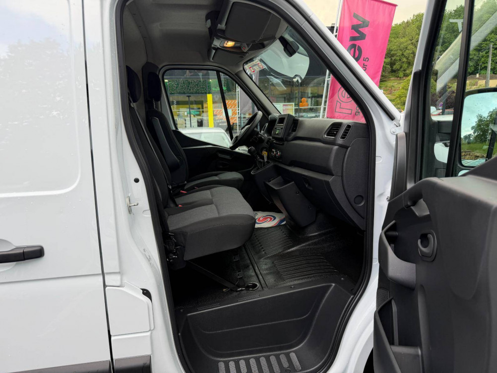 Acheter Renault Master 3 Fourgon MASTER FGN TRAC F3500 L2H2 BLUE DCI 135 CONFORT 4p occasion dans les concessions du Groupe Faurie