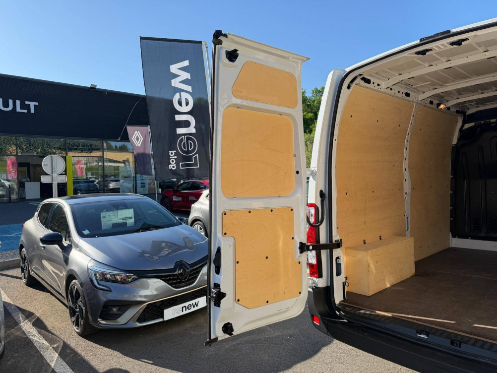 Acheter Renault Master 3 Fourgon MASTER FGN TRAC F3500 L2H2 BLUE DCI 135 CONFORT 4p occasion dans les concessions du Groupe Faurie