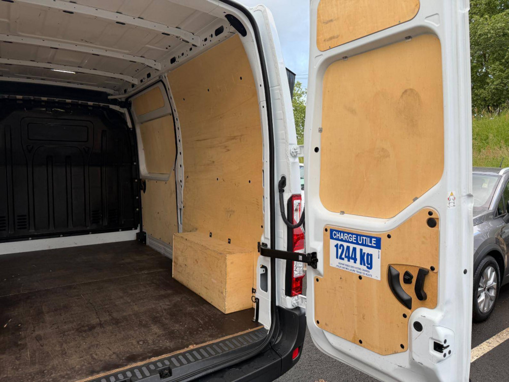 Acheter Renault Master 3 Fourgon MASTER FGN TRAC F3500 L2H2 BLUE DCI 135 CONFORT 4p occasion dans les concessions du Groupe Faurie