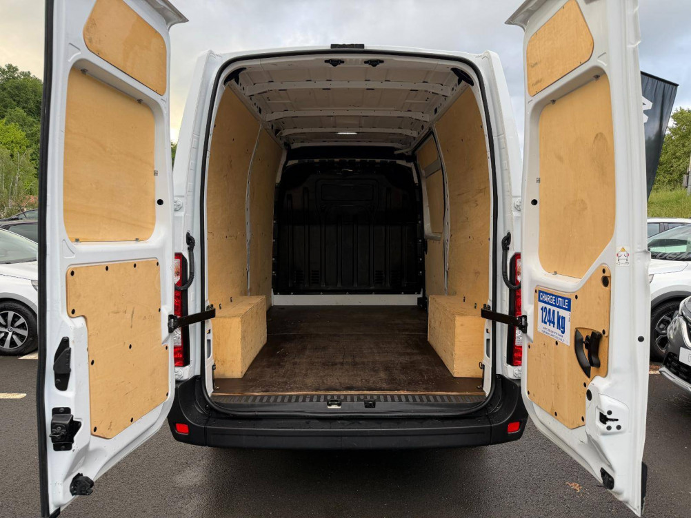 Acheter Renault Master 3 Fourgon MASTER FGN TRAC F3500 L2H2 BLUE DCI 135 CONFORT 4p occasion dans les concessions du Groupe Faurie