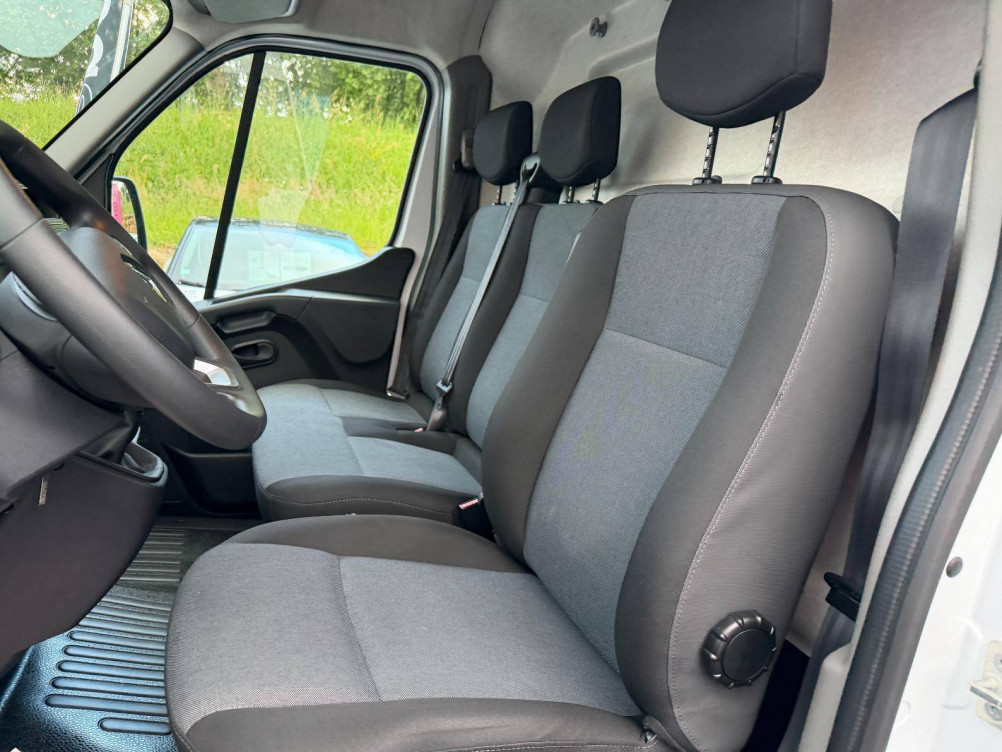 Acheter Renault Master 3 Fourgon MASTER FGN TRAC F3500 L2H2 BLUE DCI 135 CONFORT 4p occasion dans les concessions du Groupe Faurie