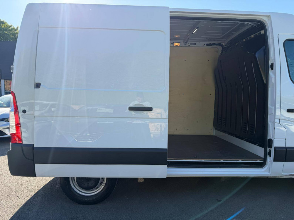 Acheter Renault Master 3 Fourgon MASTER FGN TRAC F3500 L2H2 BLUE DCI 135 CONFORT 4p occasion dans les concessions du Groupe Faurie