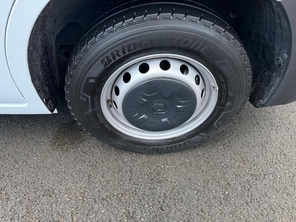 Acheter Renault Master 3 Fourgon MASTER FGN TRAC F3500 L2H2 BLUE DCI 135 CONFORT 4p occasion dans les concessions du Groupe Faurie