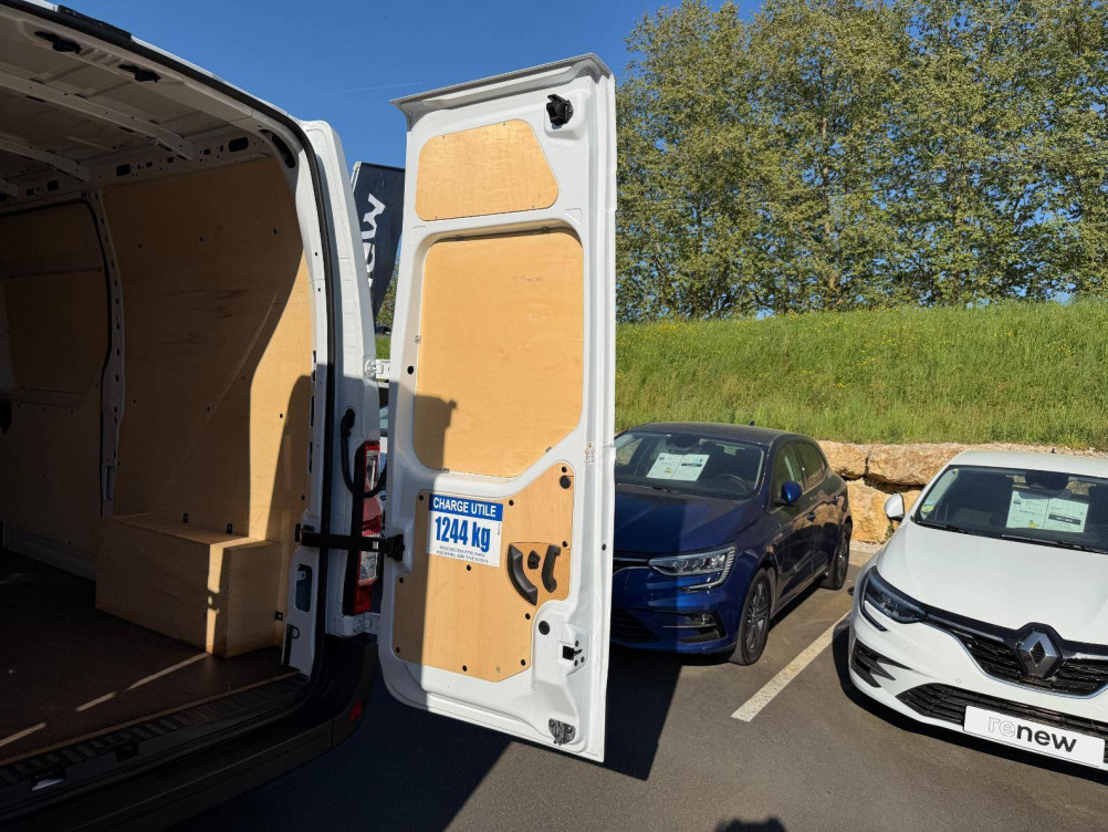 Acheter Renault Master 3 Fourgon MASTER FGN TRAC F3500 L2H2 BLUE DCI 135 CONFORT 4p occasion dans les concessions du Groupe Faurie