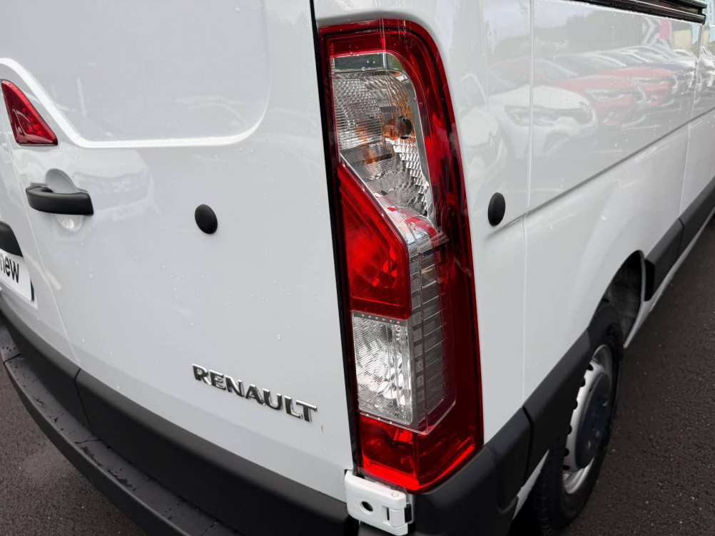 Acheter Renault Master 3 Fourgon MASTER FGN TRAC F3500 L2H2 BLUE DCI 135 CONFORT 4p occasion dans les concessions du Groupe Faurie