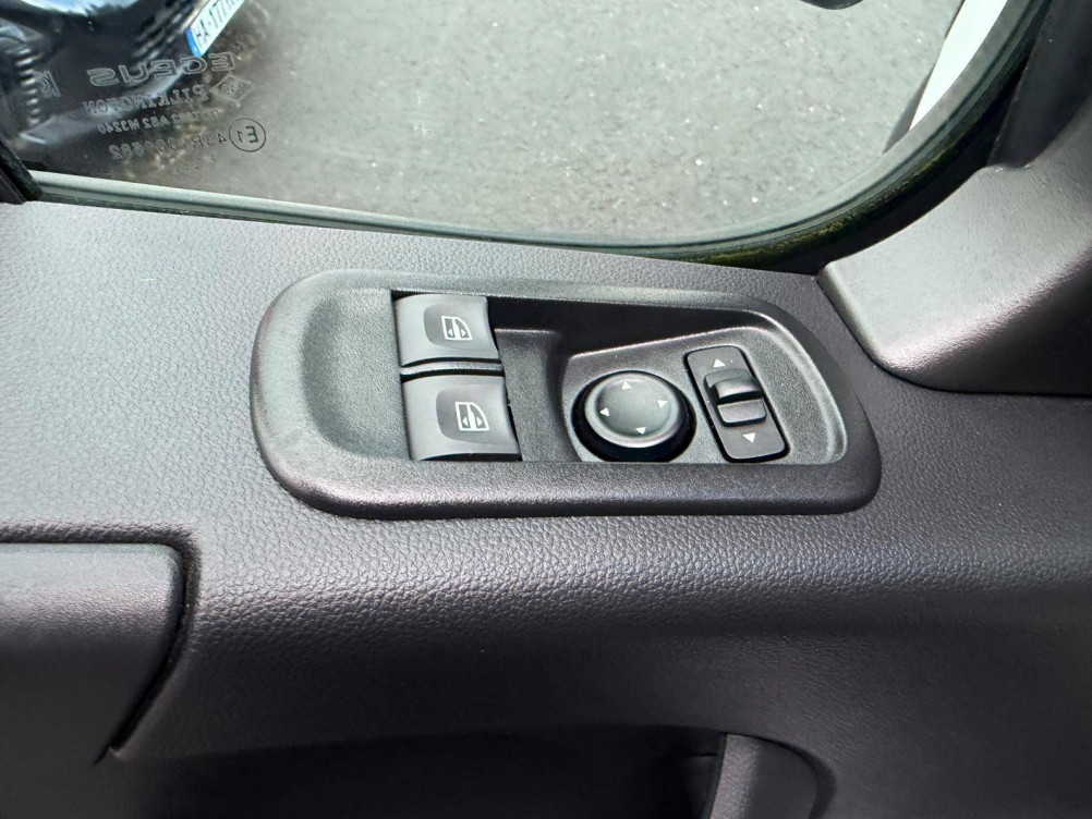 Acheter Renault Master 3 Fourgon MASTER FGN TRAC F3500 L2H2 BLUE DCI 135 CONFORT 4p occasion dans les concessions du Groupe Faurie