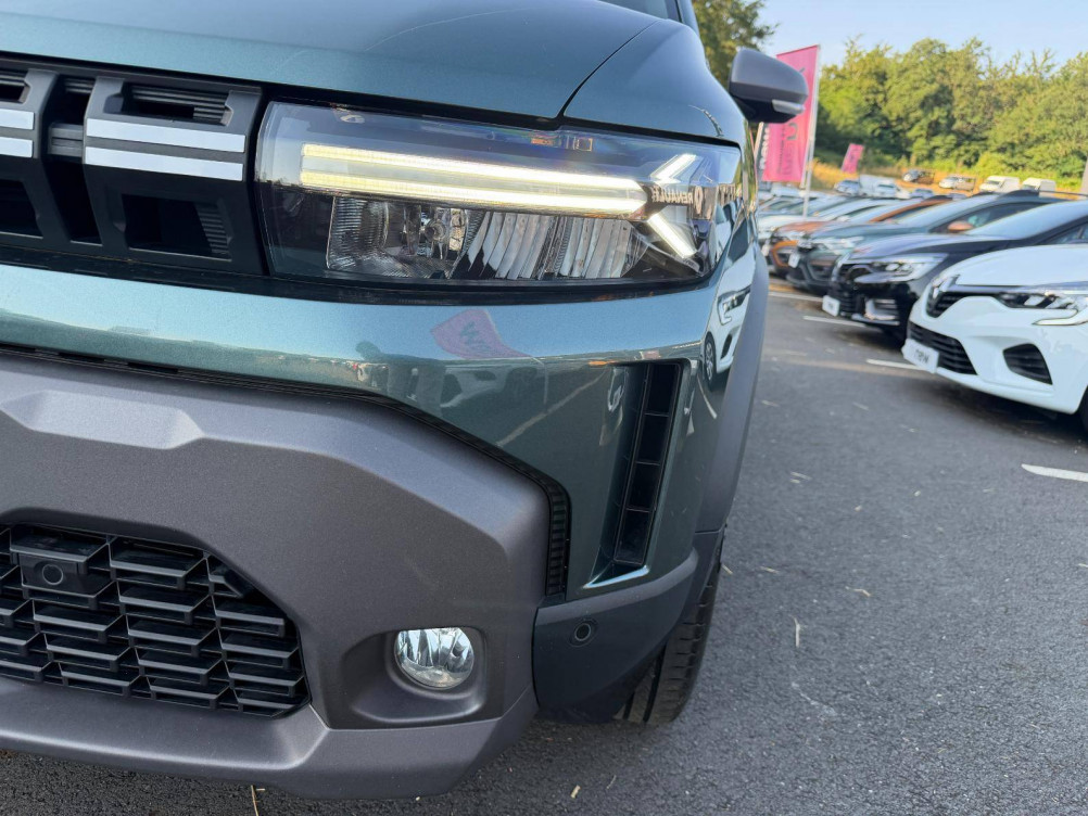 Acheter Dacia Duster Duster Hybrid 140 Journey 5p occasion dans les concessions du Groupe Faurie