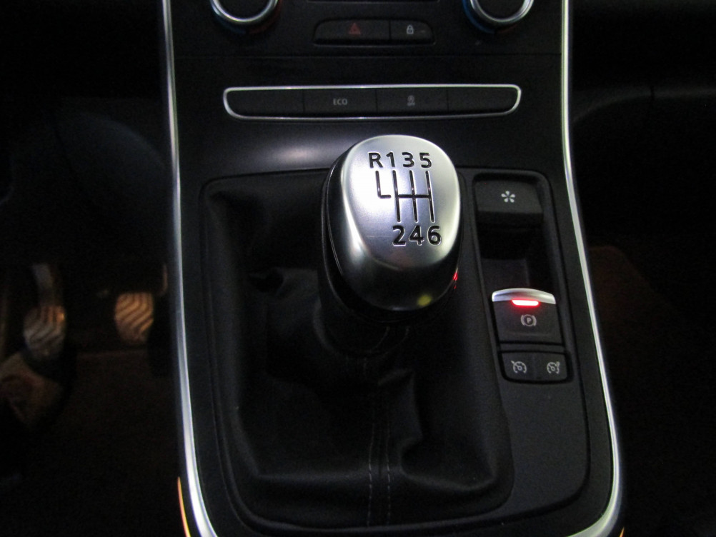 Acheter Renault Scenic 4 Scenic TCe 140 FAP Intens 5p occasion dans les concessions du Groupe Faurie