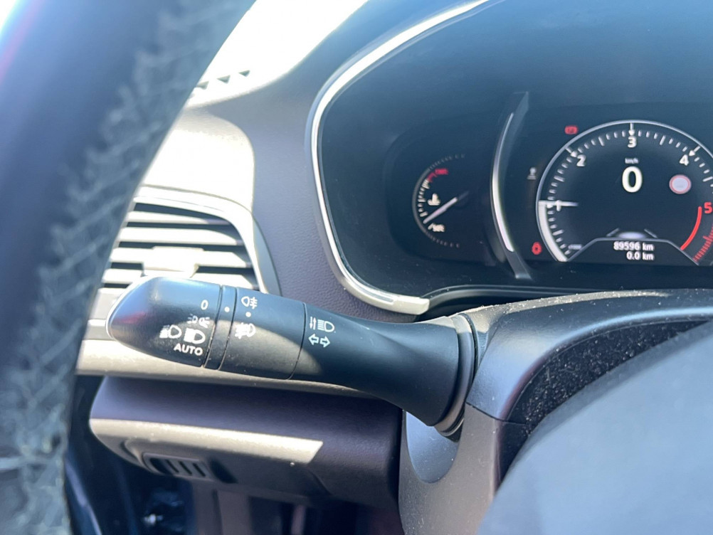 Acheter Renault Megane 4 Mégane IV Berline dCi 110 Energy Intens 5p occasion dans les concessions du Groupe Faurie