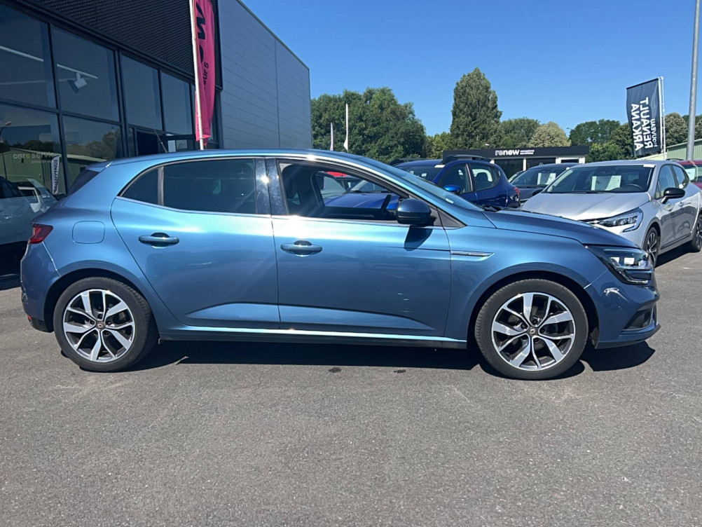 Acheter Renault Megane 4 Mégane IV Berline dCi 110 Energy Intens 5p occasion dans les concessions du Groupe Faurie