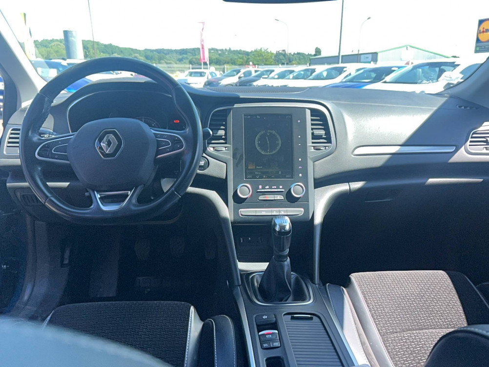 Acheter Renault Megane 4 Mégane IV Berline dCi 110 Energy Intens 5p occasion dans les concessions du Groupe Faurie