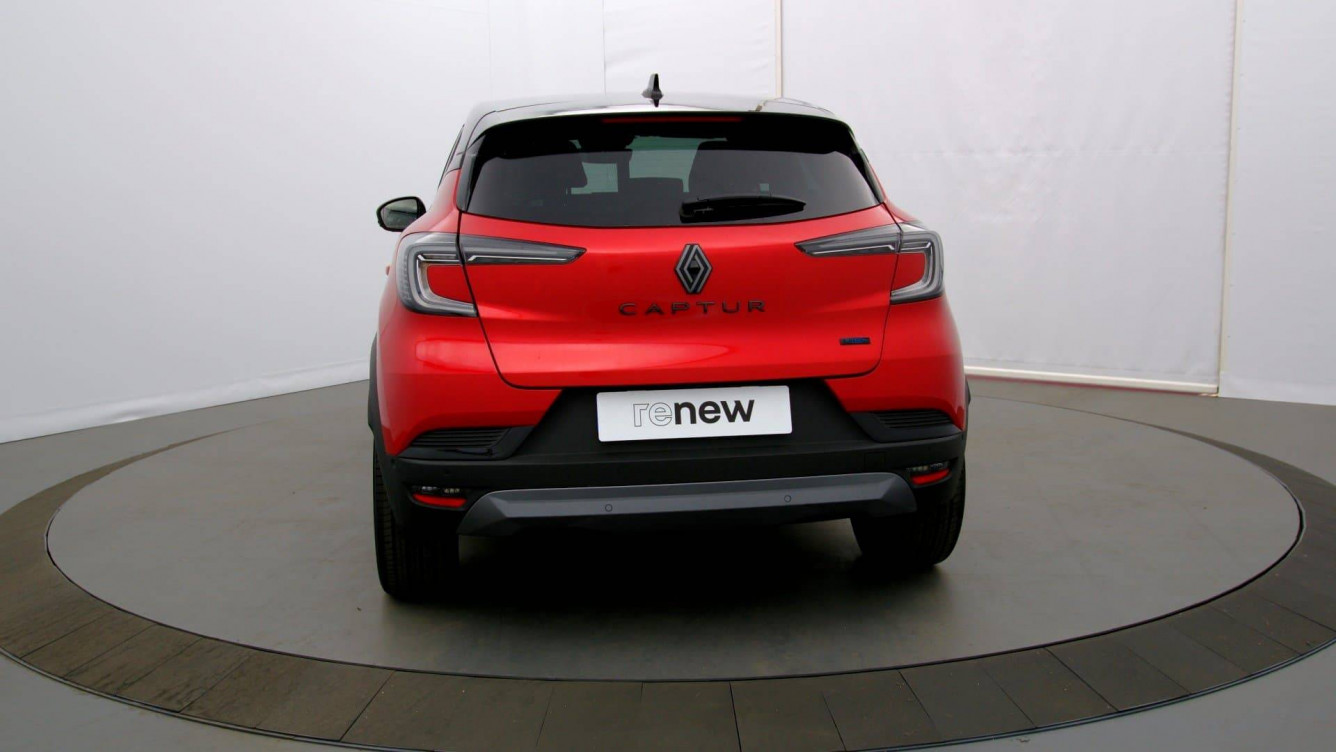 Acheter Renault Captur 2 Captur E-Tech full hybrid 145 ch esprit Alpine 5p occasion dans les concessions du Groupe Faurie