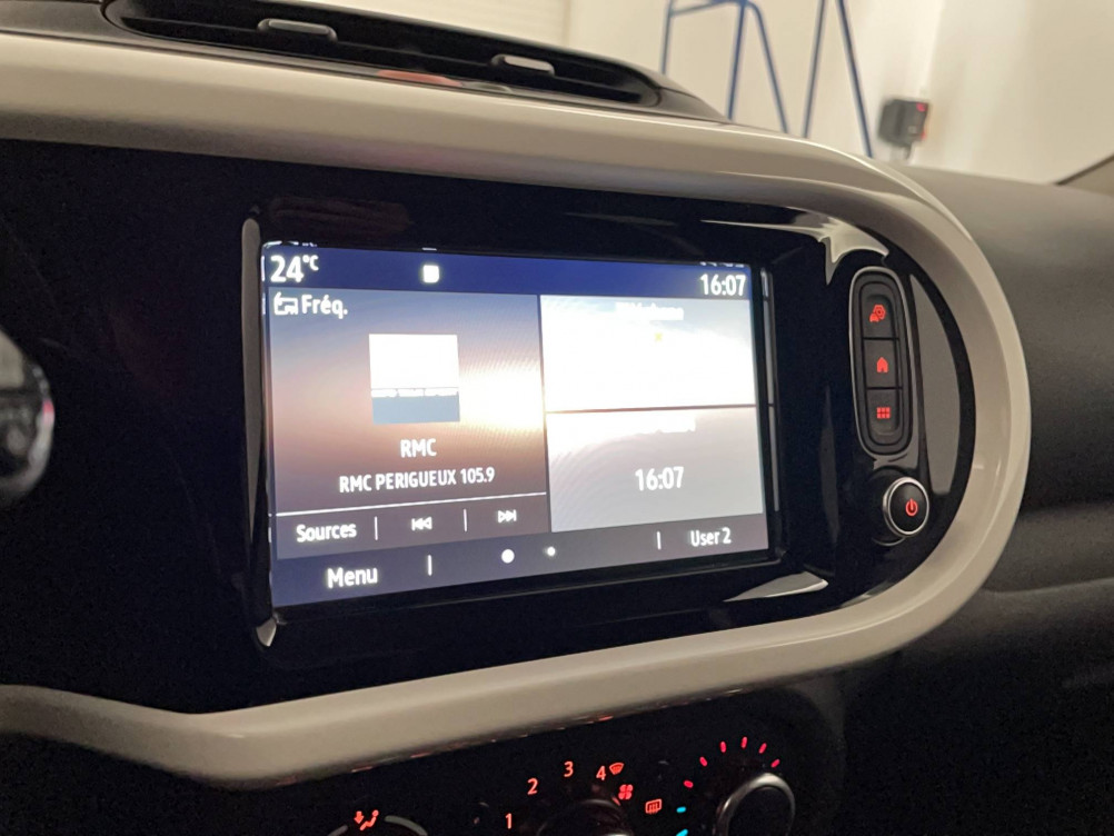 Acheter Renault Twingo 3 Twingo III TCe 95 Intens 5p occasion dans les concessions du Groupe Faurie
