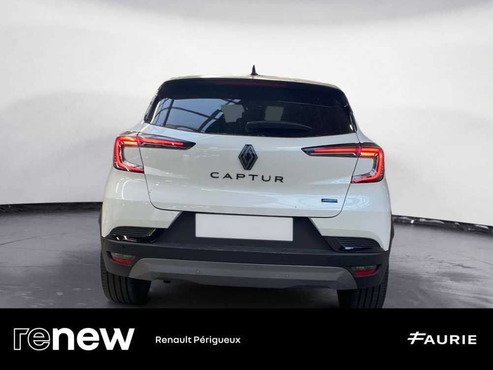Acheter Renault Captur 2 Captur E-Tech full hybrid 145 ch esprit Alpine 5p occasion dans les concessions du Groupe Faurie
