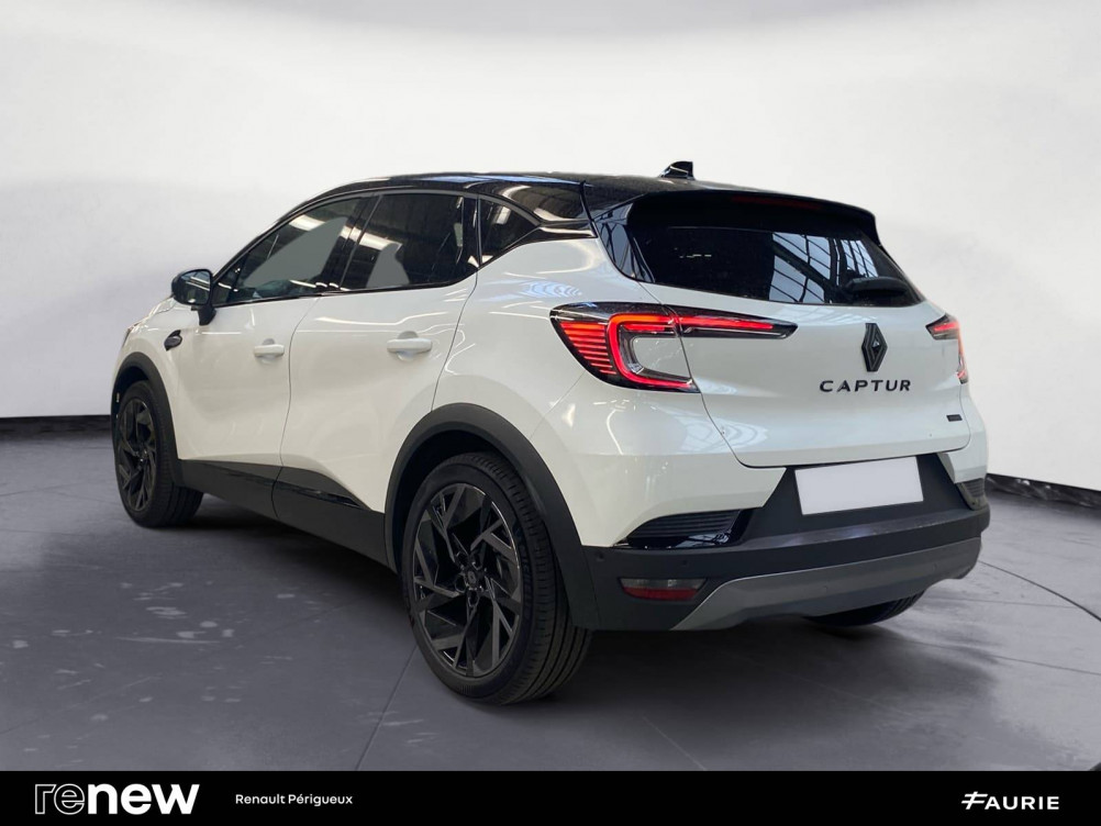 Acheter Renault Captur 2 Captur E-Tech full hybrid 145 ch esprit Alpine 5p occasion dans les concessions du Groupe Faurie