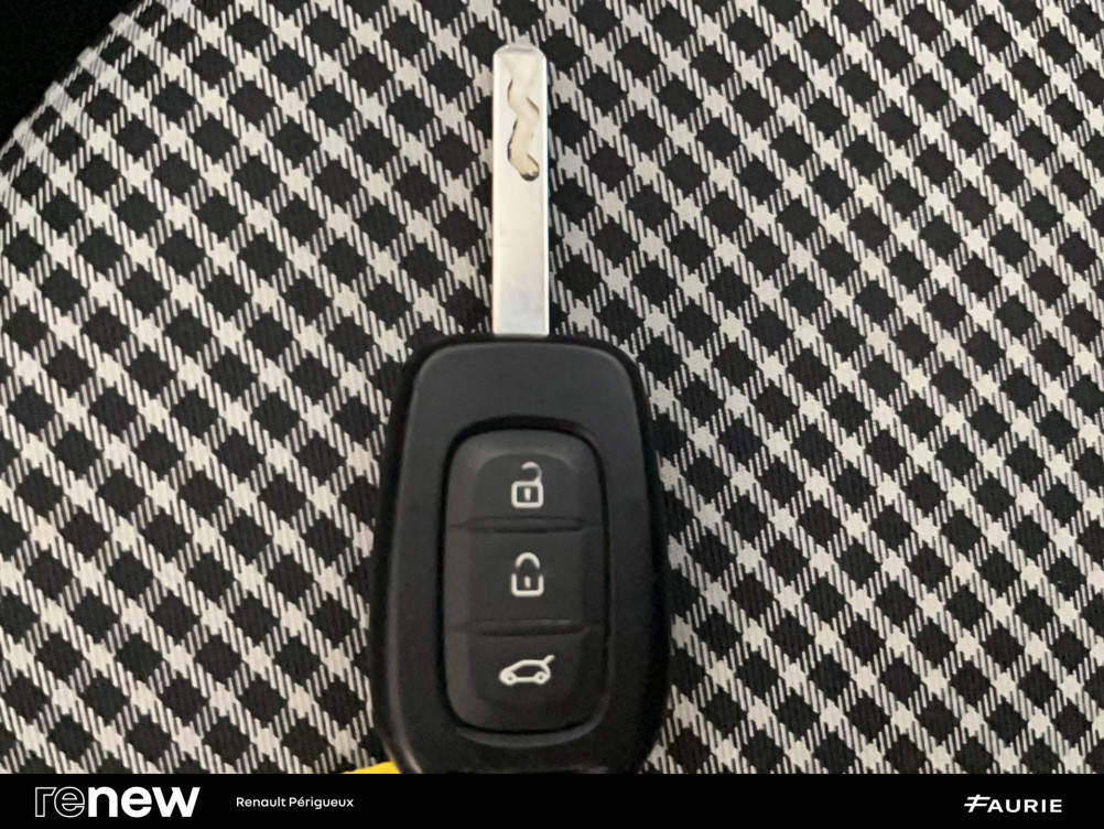 Acheter Renault Twingo Electrique Twingo III E-Tech Authentic 5p occasion dans les concessions du Groupe Faurie