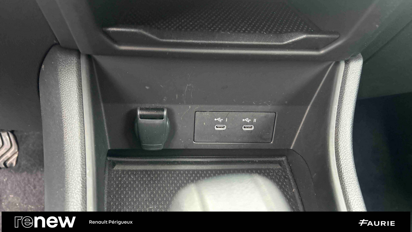 Acheter Renault Captur 2 Captur E-Tech full hybrid 145 ch Techno 5p occasion dans les concessions du Groupe Faurie