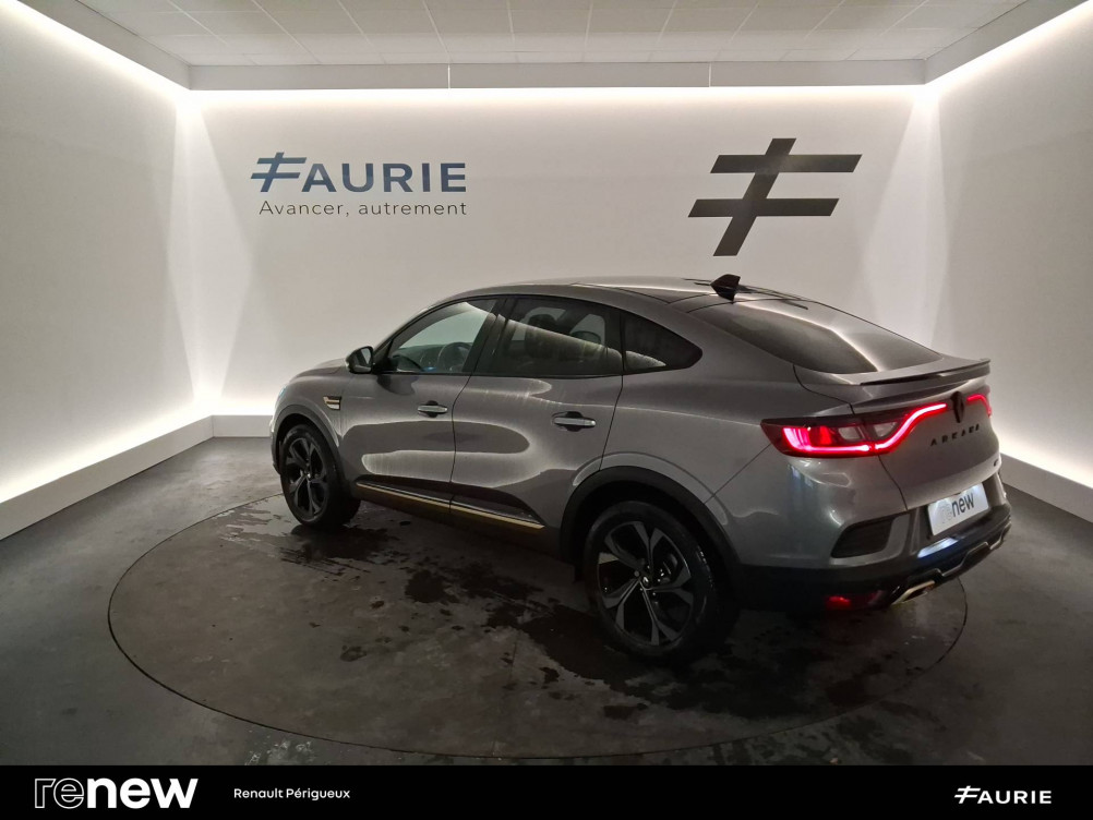 Acheter Renault Arkana Arkana E-Tech hybride 145 - 22 Engineered 5p occasion dans les concessions du Groupe Faurie