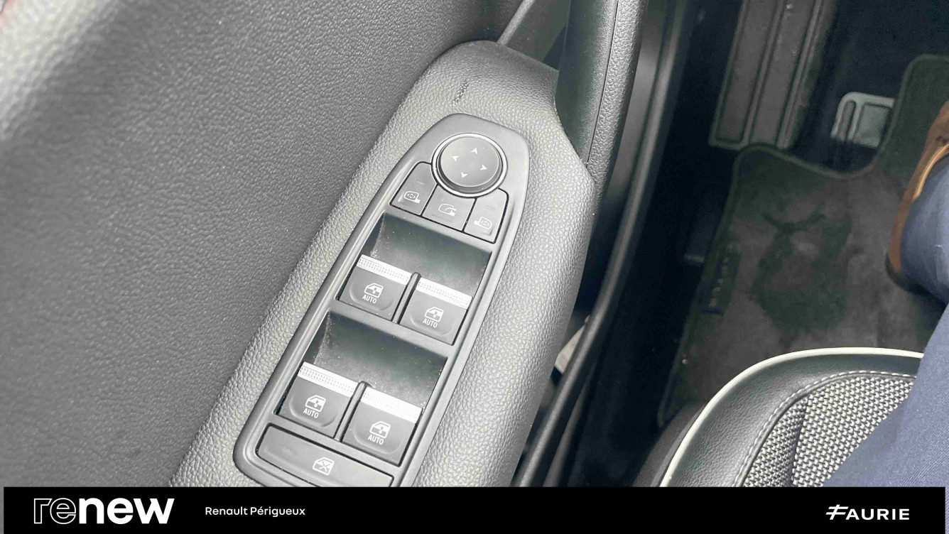 Acheter Renault Captur 2 Captur E-Tech Plug-in 160 - 21 Intens 5p occasion dans les concessions du Groupe Faurie