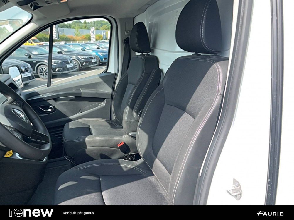 Acheter Renault Trafic 3 TRAFIC FGN L2H1 3000 KG BLUE DCI 170 EDC GRAND CONFORT 4p occasion dans les concessions du Groupe Faurie