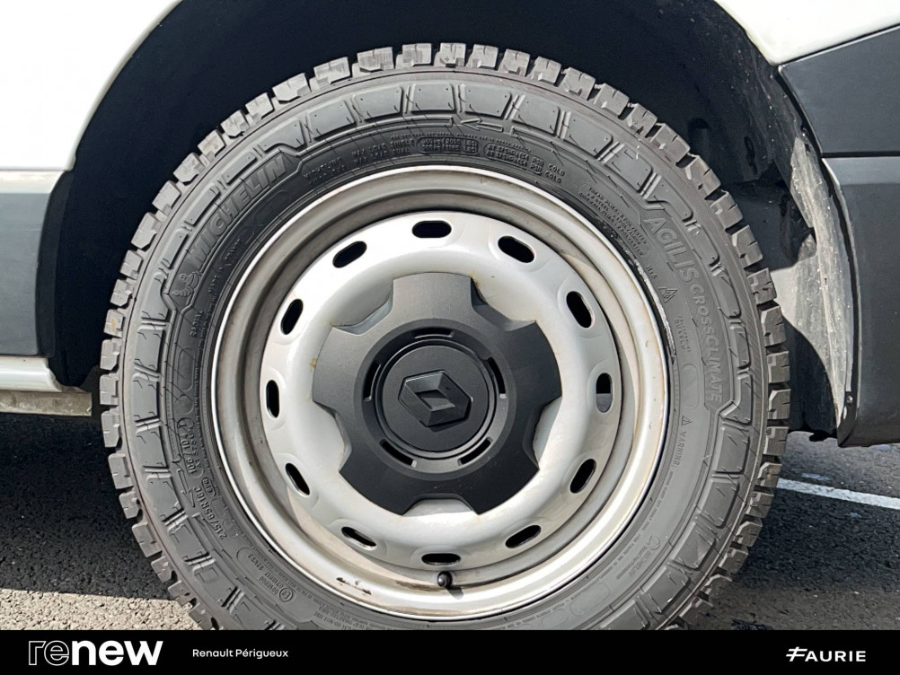 Acheter Renault Trafic 3 TRAFIC FGN L2H1 3000 KG BLUE DCI 170 EDC GRAND CONFORT 4p occasion dans les concessions du Groupe Faurie