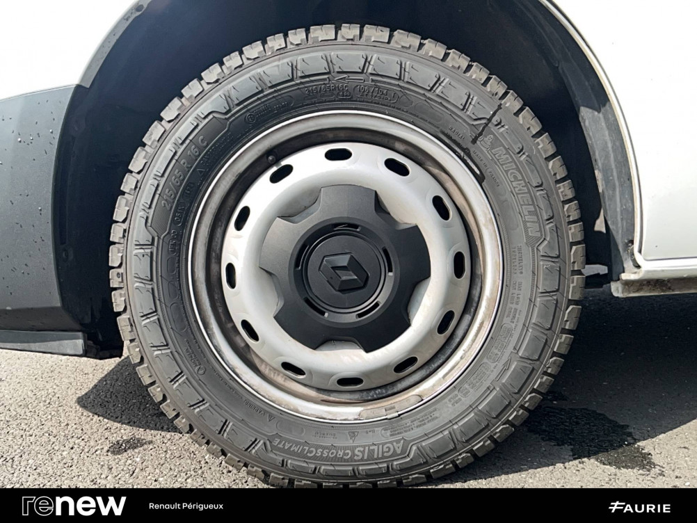 Acheter Renault Trafic 3 TRAFIC FGN L2H1 3000 KG BLUE DCI 170 EDC GRAND CONFORT 4p occasion dans les concessions du Groupe Faurie