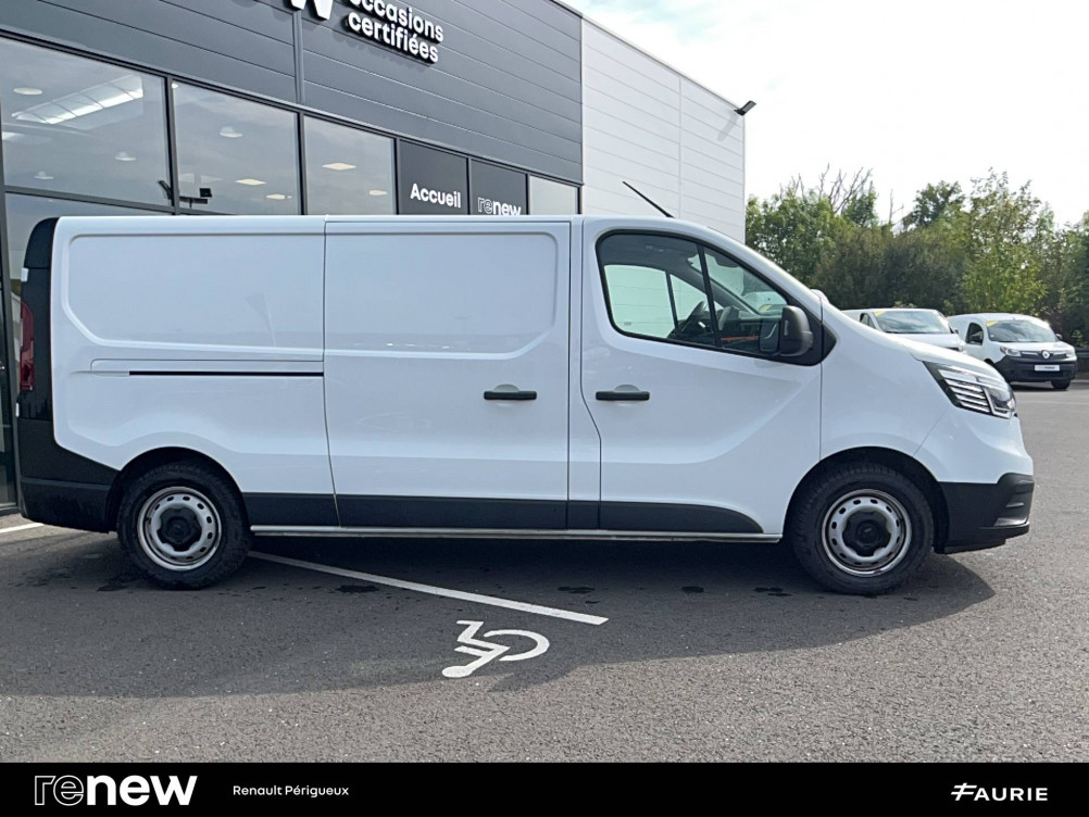 Acheter Renault Trafic 3 TRAFIC FGN L2H1 3000 KG BLUE DCI 170 EDC GRAND CONFORT 4p occasion dans les concessions du Groupe Faurie