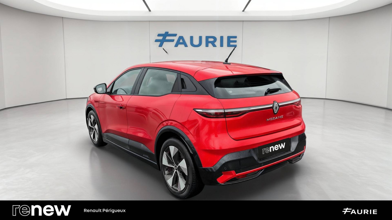 Acheter Renault Megane E-Tech Megane E-Tech EV40 130ch standard charge Equilibre 5p occasion dans les concessions du Groupe Faurie