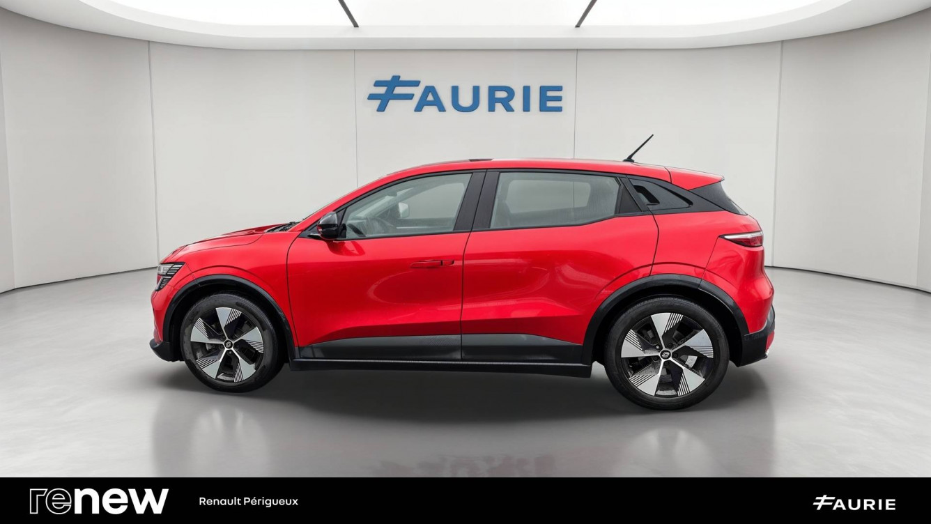 Acheter Renault Megane E-Tech Megane E-Tech EV40 130ch standard charge Equilibre 5p occasion dans les concessions du Groupe Faurie