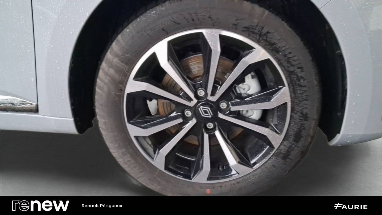 Acheter Renault Clio 5 Clio E-Tech full hybrid 145 ch GSR2 Techno 5p occasion dans les concessions du Groupe Faurie