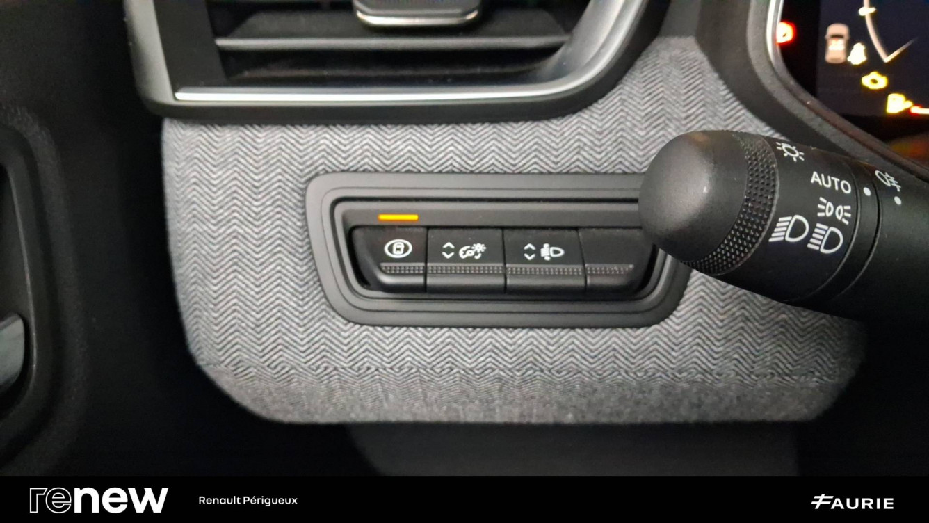 Acheter Renault Clio 5 Clio E-Tech full hybrid 145 ch GSR2 Techno 5p occasion dans les concessions du Groupe Faurie