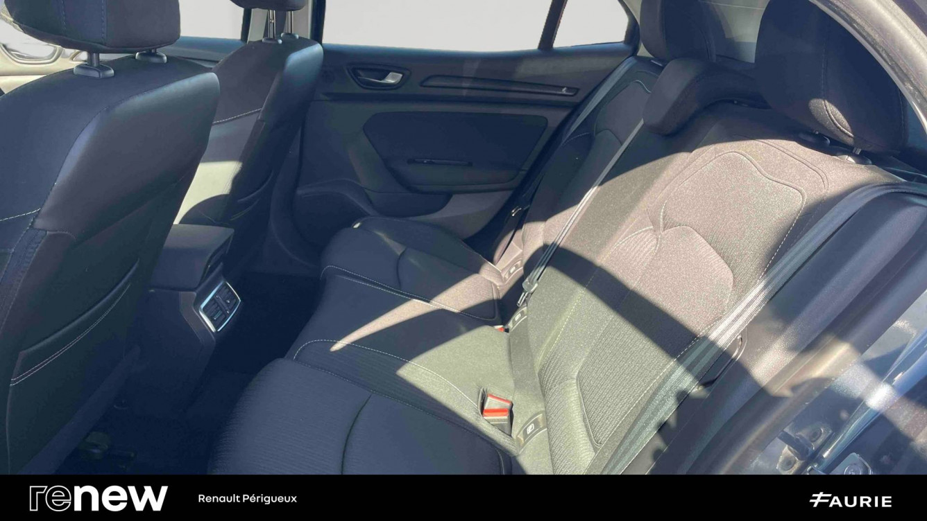 Acheter Renault Megane 4 Mégane IV Berline Blue dCi 115 Business 5p occasion dans les concessions du Groupe Faurie